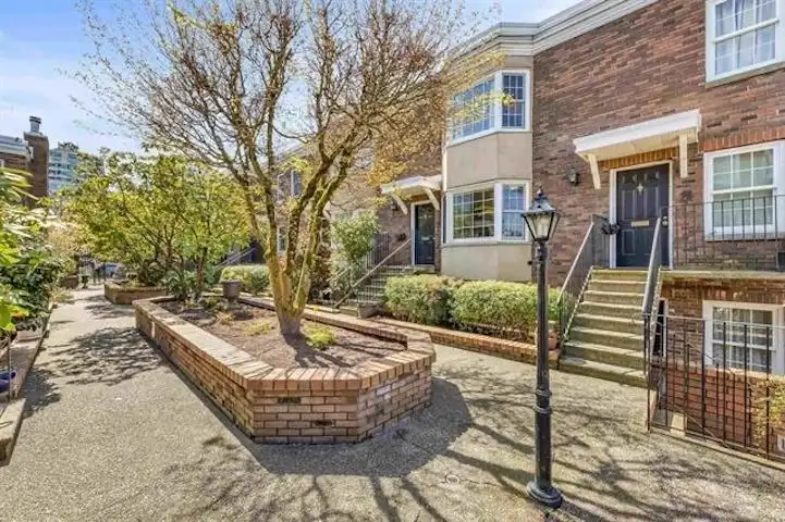 1363 W 7TH AVENUE - photo 1 of 33
