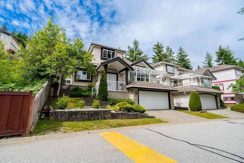1687 PLATEAU CRESCENT - photo 2 of 38