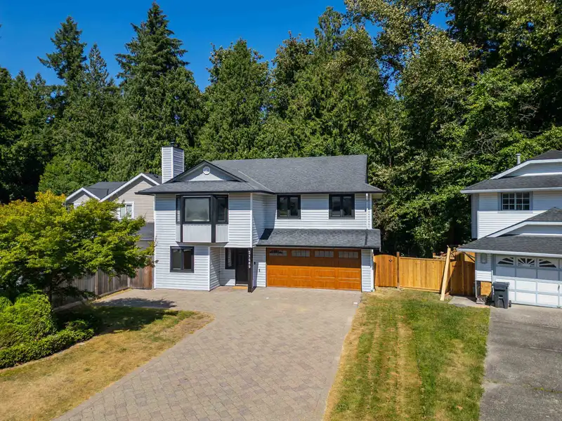 21489 90 AVENUE - photo 1 of 39