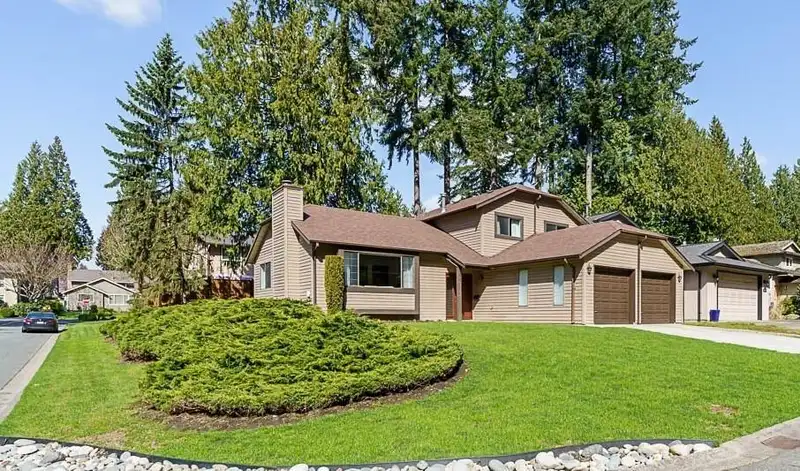 11913 BRIARWOOD PLACE - photo 2 of 34