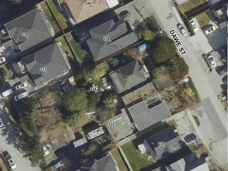 234 DAWE STREET - photo 3 of 8