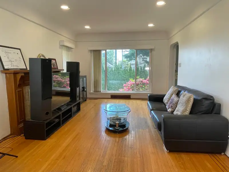 1507 W 63RD AVENUE - photo 3 of 10