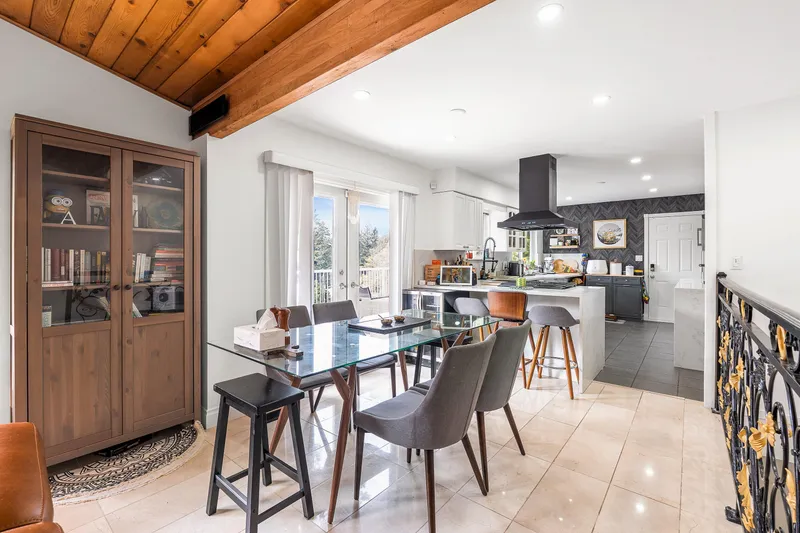 10662 SANTA MONICA PLACE - photo 4 of 25