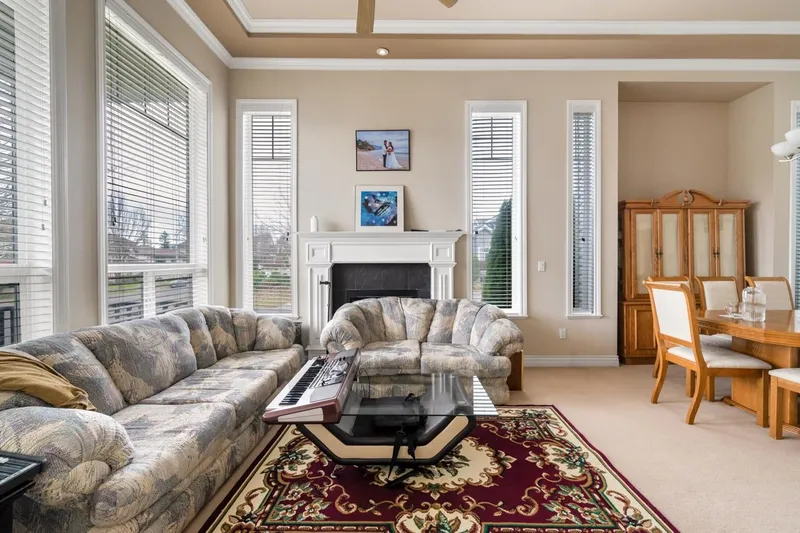 14496 74 AVENUE - photo 2 of 25