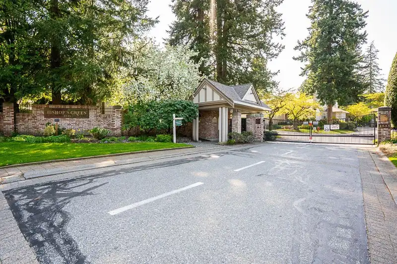 95 2533 152 STREET - photo 1 of 39