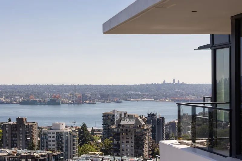 1705 135 E 13 STREET - photo 1 of 25