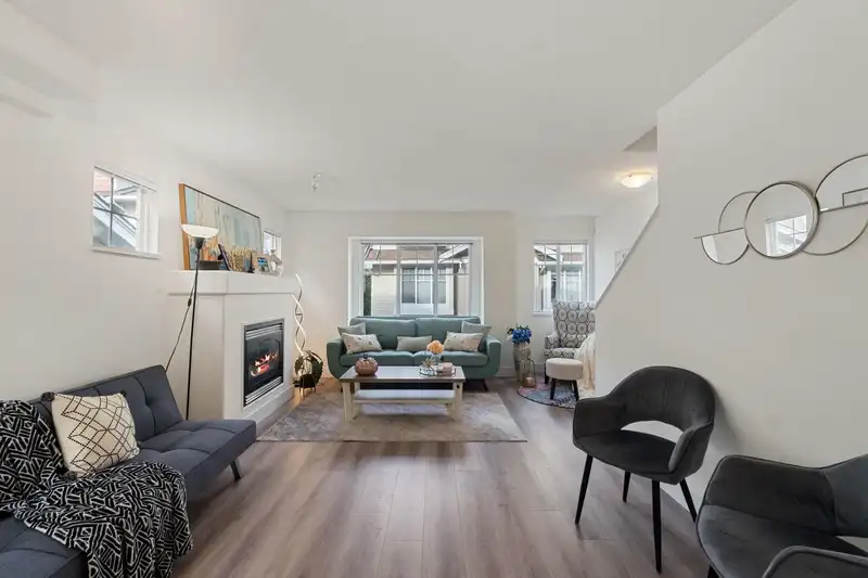 52 12110 75A AVENUE - photo 4 of 26