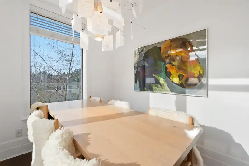 201 533 WATERS EDGE CRESCENT - photo 3 of 27