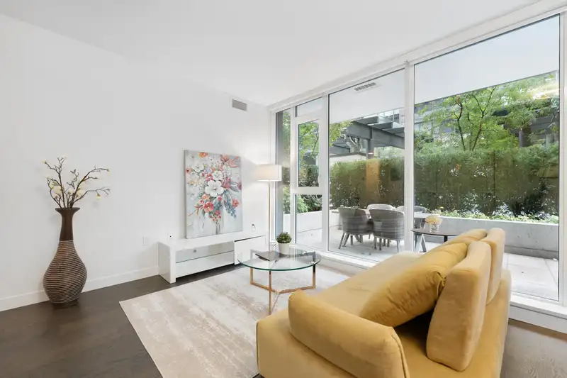 508 3200 CORVETTE WAY - photo 3 of 33