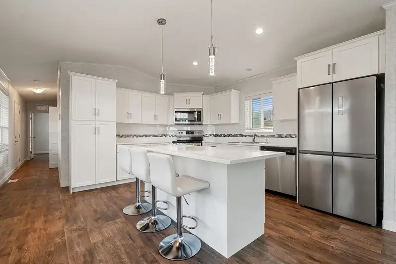 25 6035 VEDDER ROAD - photo 1 of 36