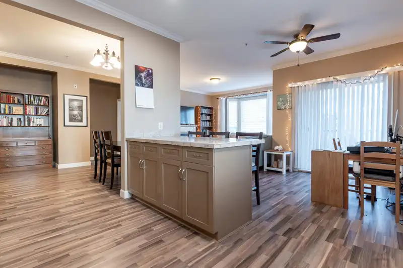 202 20281 53A AVENUE - photo 3 of 33