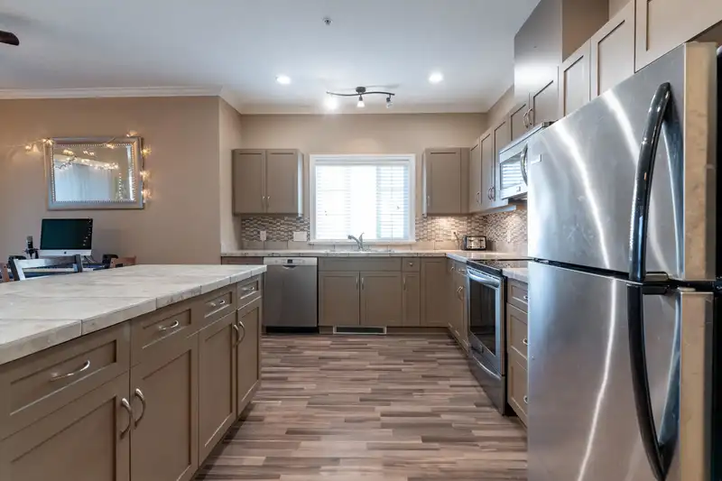 202 20281 53A AVENUE - photo 4 of 33