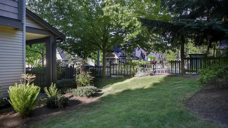 60 6123 138 STREET - photo 3 of 24