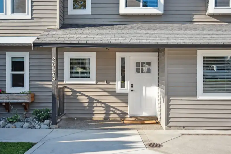 26573 29B AVENUE - photo 3 of 40
