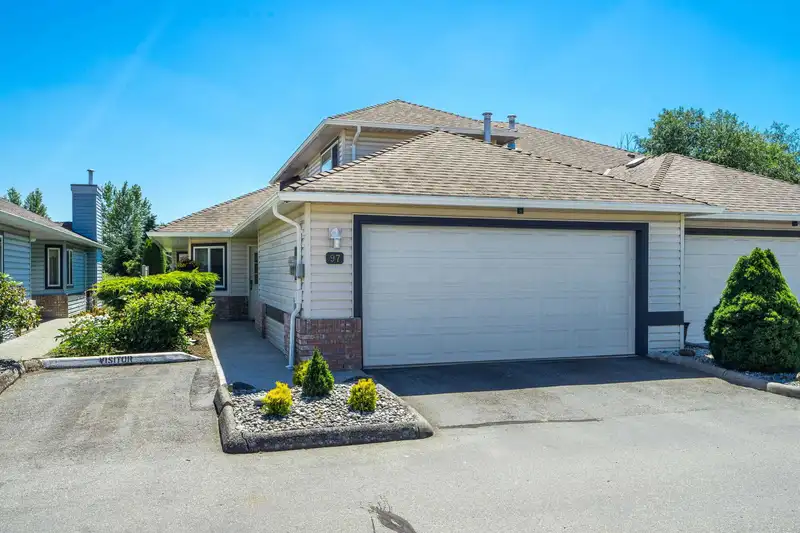 97 5550 LANGLEY BYPASS - photo 2 of 39