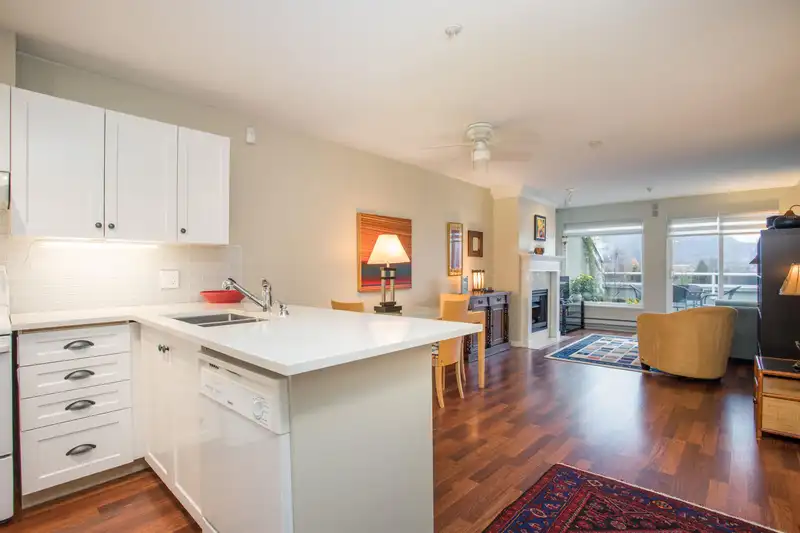 403 315 RENFREW STREET - photo 3 of 22