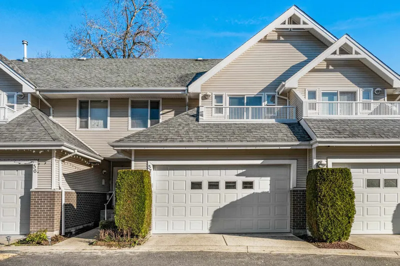 57 13918 58 AVENUE - photo 2 of 25