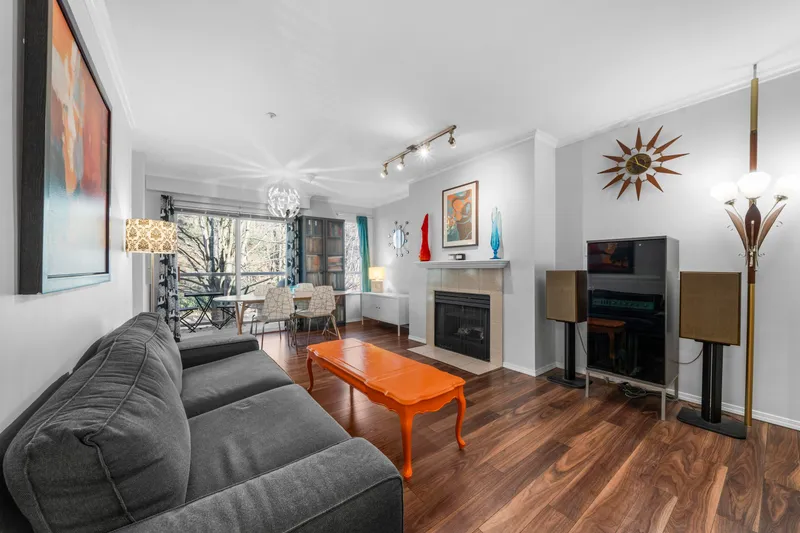 306 3400 SE MARINE DRIVE - photo 2 of 25