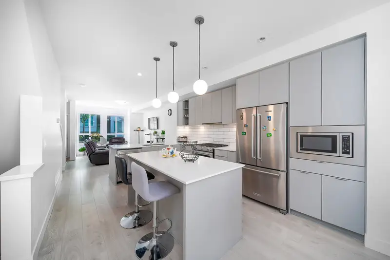 50 16561 17A AVENUE - photo 2 of 25