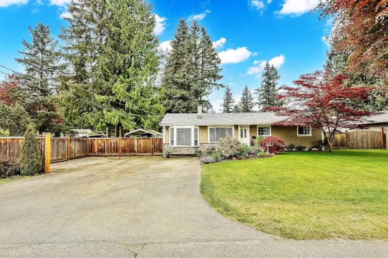 4046 205A STREET - photo 2 of 40