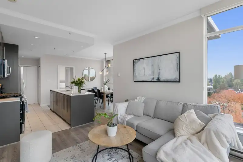 1001 1088 W 14TH AVENUE - photo 2 of 25