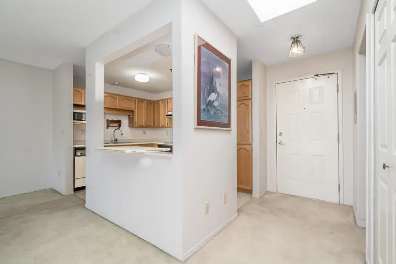 310 33535 KING ROAD - photo 4 of 25