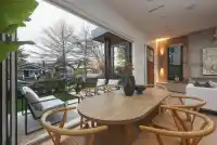 1 2684 OXFORD STREET - thumbnail 7