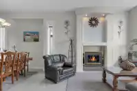 8733 162A STREET - thumbnail 3