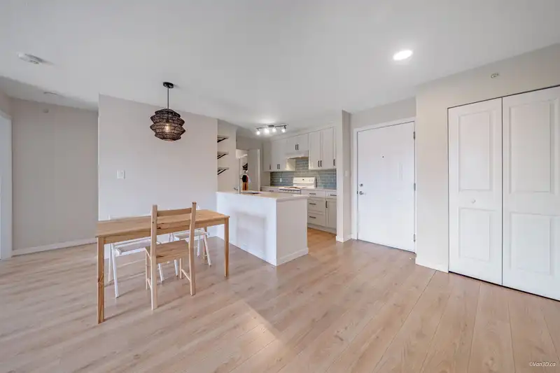 409 33960 OLD YALE ROAD - photo 2 of 18