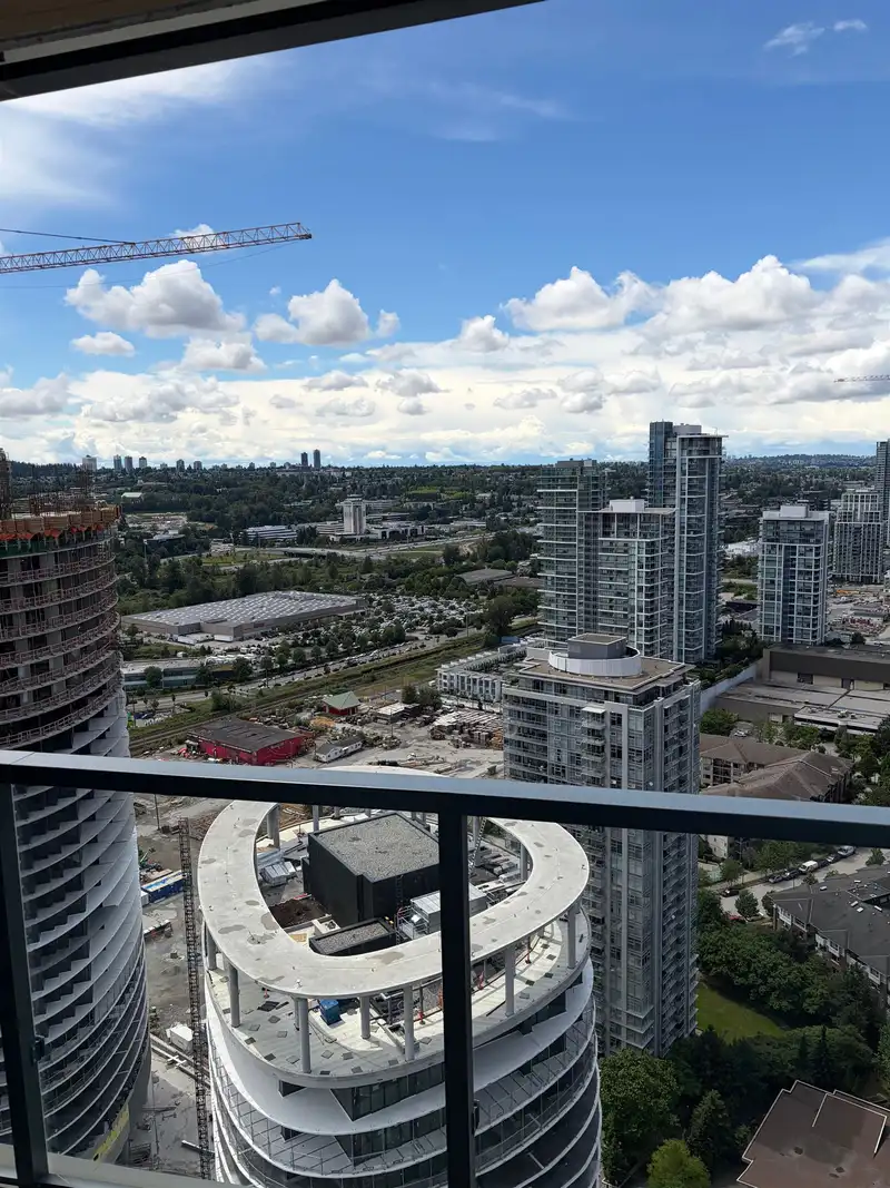 3004 4890 LOUGHEED HIGHWAY - photo 1 of 8