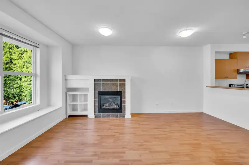 46 20460 66 AVENUE - photo 3 of 40