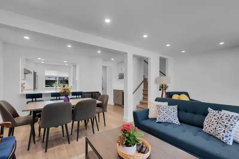 94 3180 E 58TH AVENUE - photo 1 of 30
