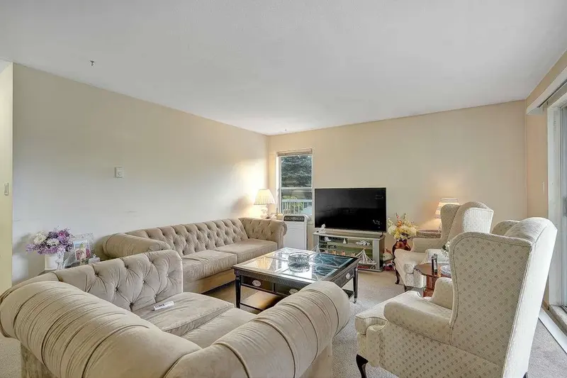 104 2750 FULLER STREET - photo 4 of 24