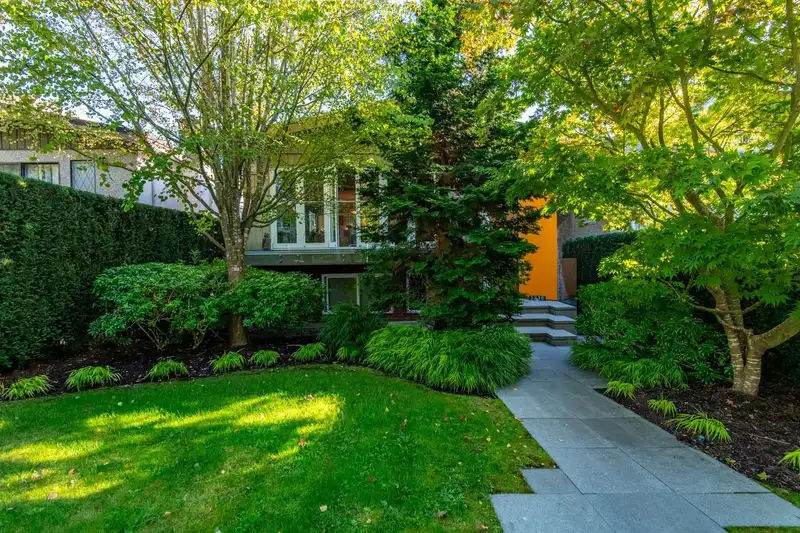 3530 W 31ST AVENUE - photo 1 of 36