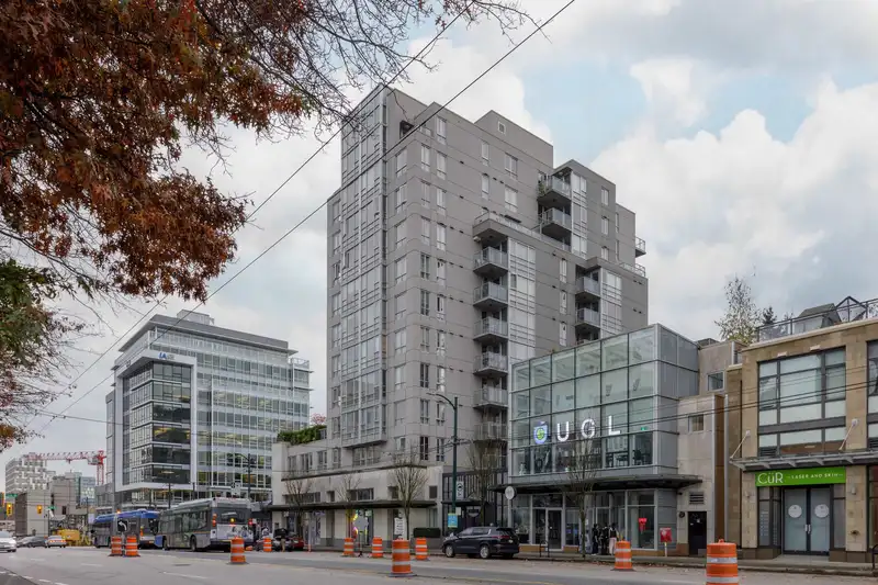 401 1030 W BROADWAY - photo 1 of 20