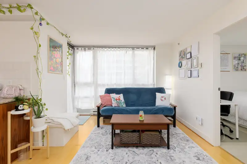 401 1030 W BROADWAY - photo 3 of 20