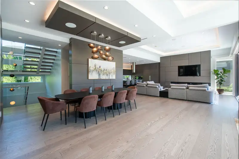 4262 LIONS AVENUE - photo 3 of 40