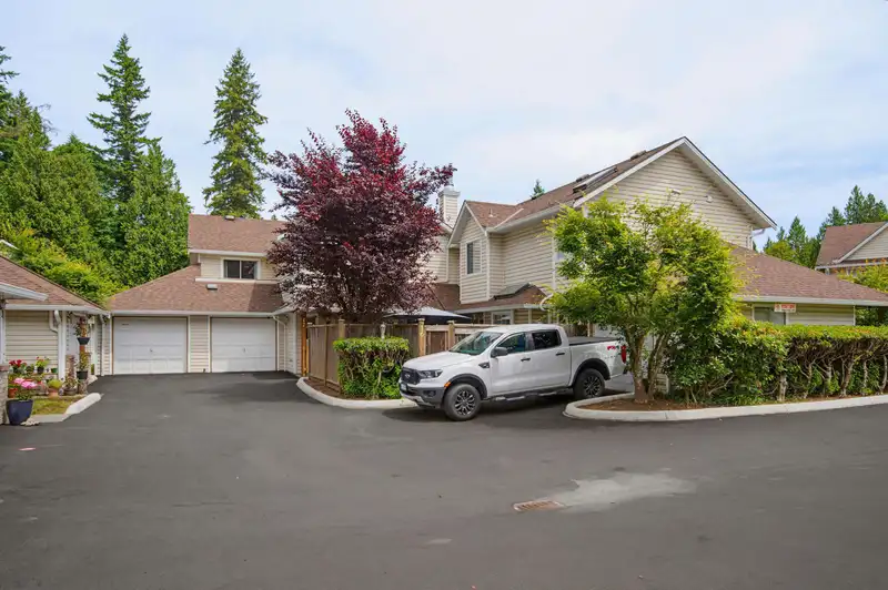 17 20699 120B AVENUE - photo 3 of 33