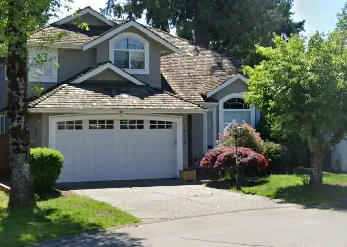 16132 109A AVENUE - photo 1 of 25