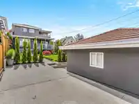 627 E 30TH AVENUE - thumbnail 37