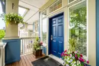 6074 163B STREET - thumbnail 3