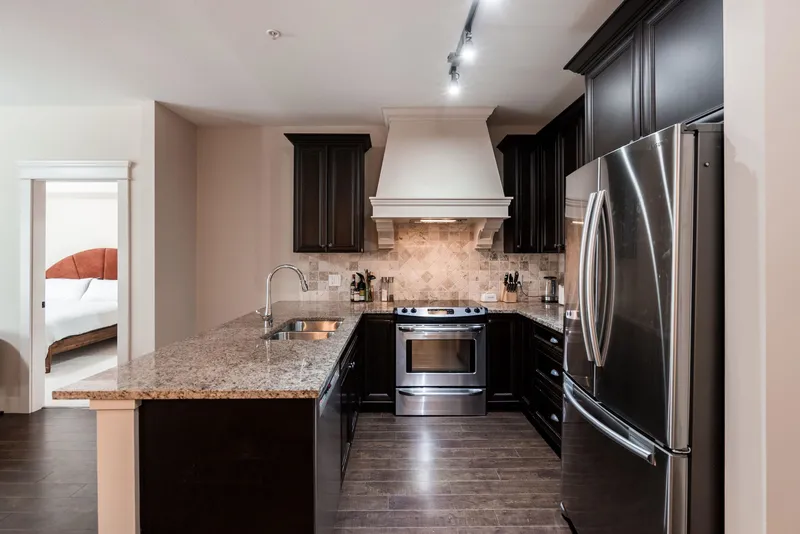 203 19530 65 AVENUE - photo 3 of 15