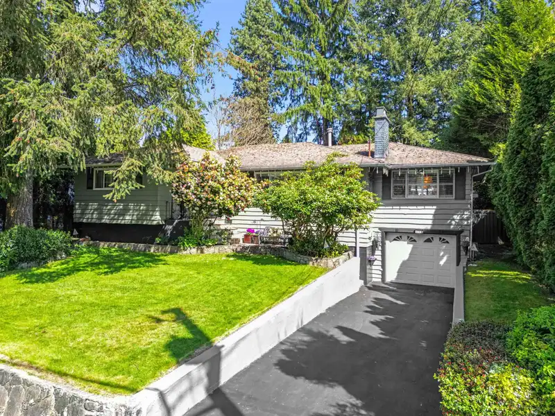 605 VICTOR STREET - photo 1 of 26