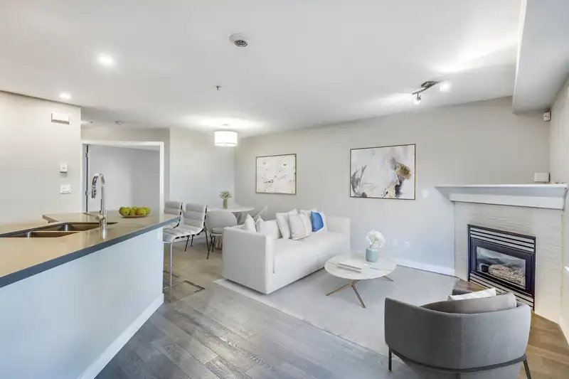 650 W 7TH AVENUE - photo 2 of 15
