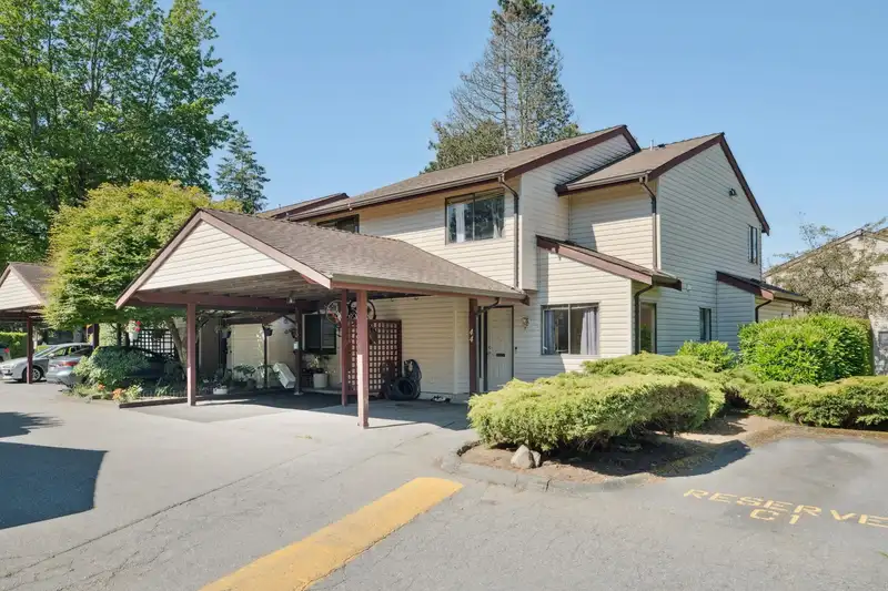 44 13990 74 AVENUE - photo 1 of 27