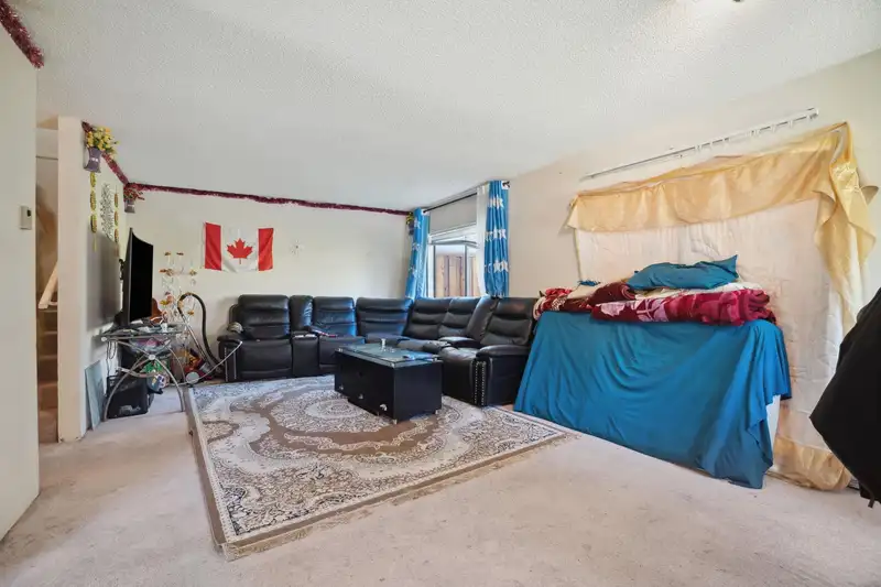 44 13990 74 AVENUE - photo 3 of 27