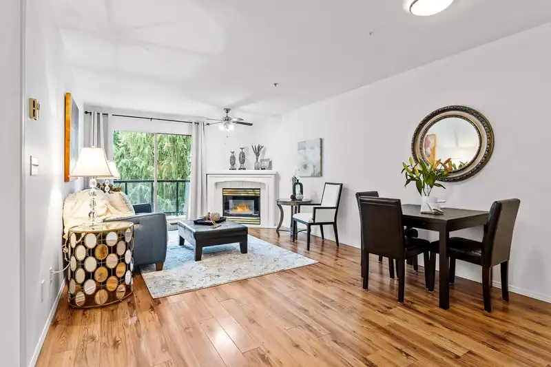 305A 2615 JANE STREET - photo 4 of 31