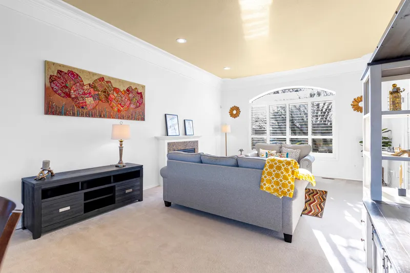 14247 86 AVENUE - photo 2 of 25