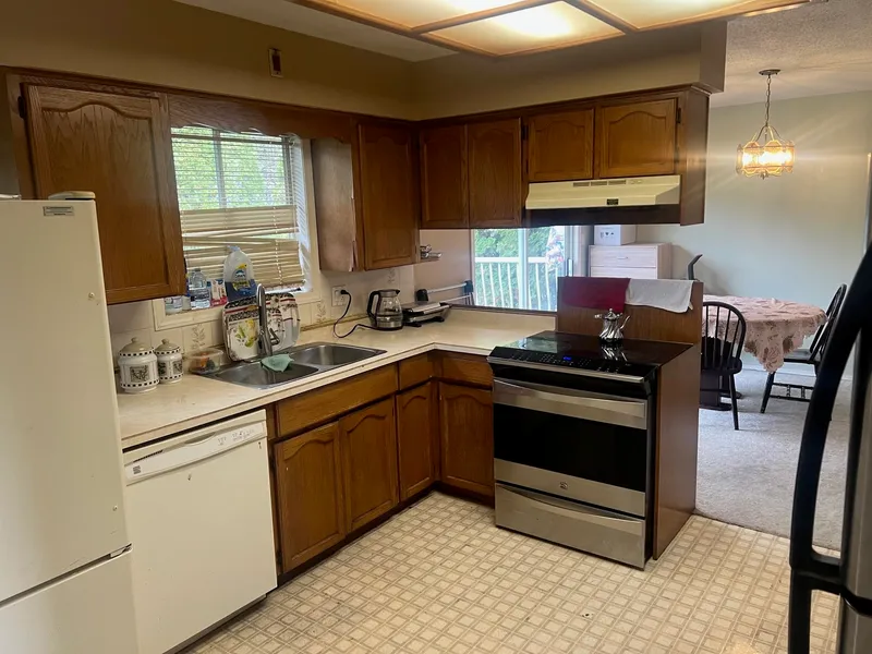 32469 EMERALD AVENUE - photo 3 of 25