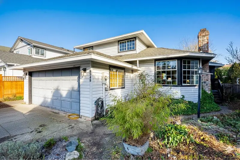 6548 WILLOUGHBY WAY - photo 2 of 25